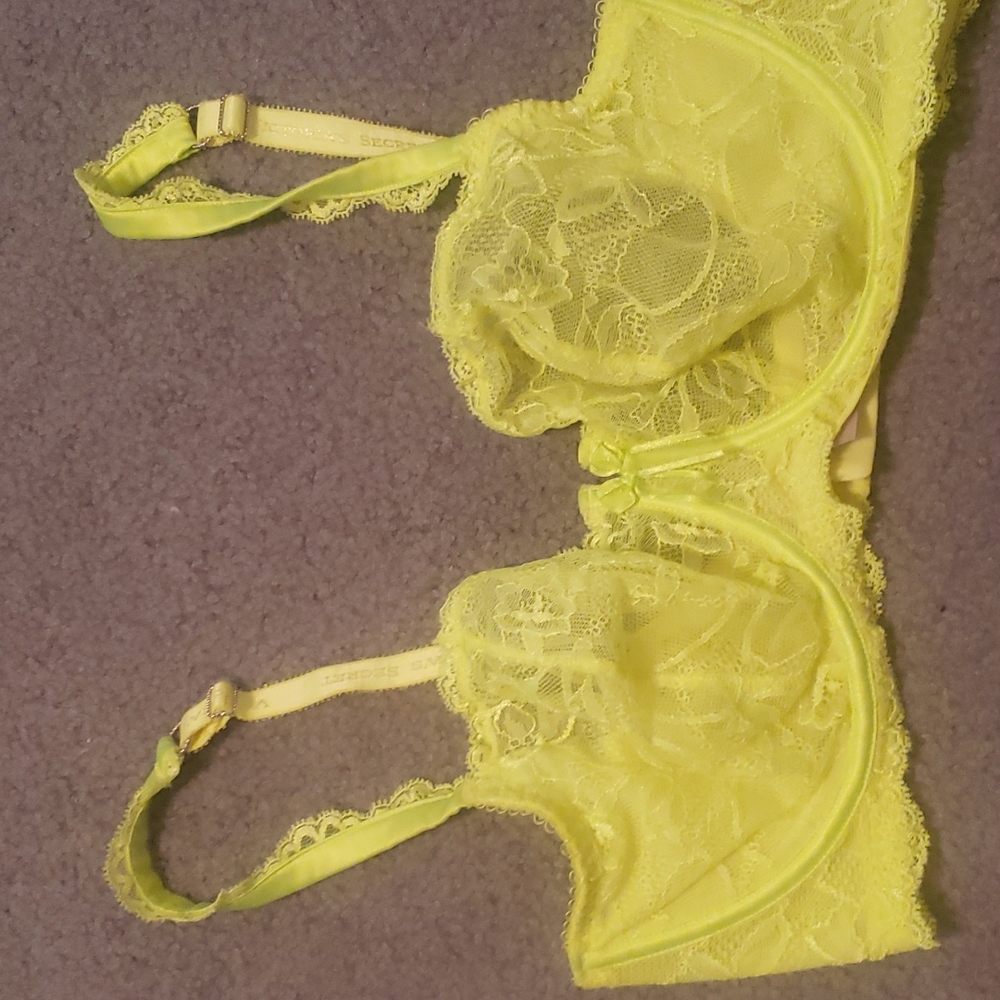 Victorias secret bra